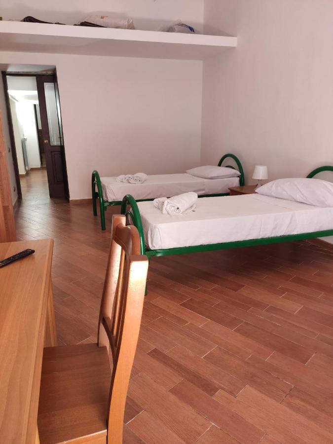 Appartamento Centro Storico Naples Exterior photo